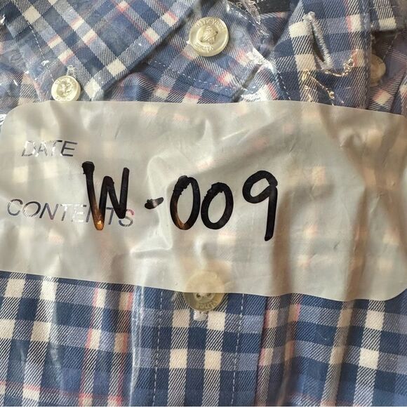 Vineyard Vines Slim Fit Tucker Shirt in Blue/White/Pink Plaid Size Small - Picture 6 of 6